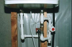 Сливаем воду из водонагревателя