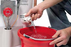 Слив воды из водонагревателя