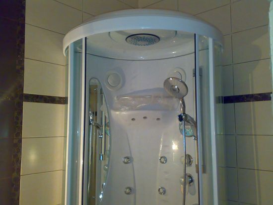 poryadok_sborki_i_ustanovki_dushevoj_kabiny_08